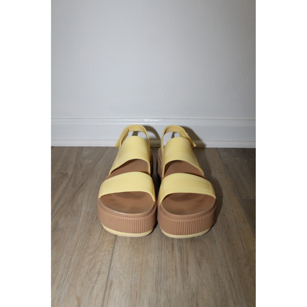 Reef Water Vista Higher Yellow Platform Sandals Womens Size 7 Flatform Beach